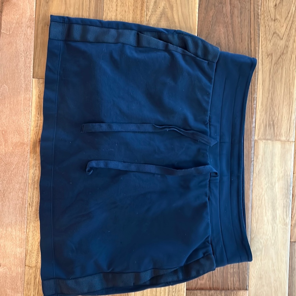 Athleta Navy skort with pockets